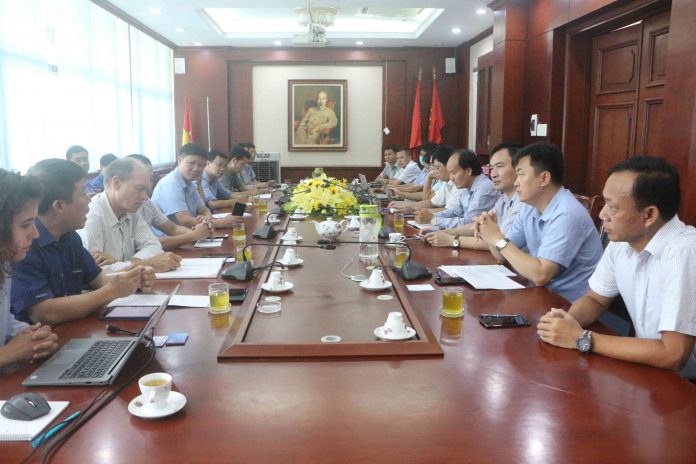 Toàn cảnh cuộc họp 28d-696x464