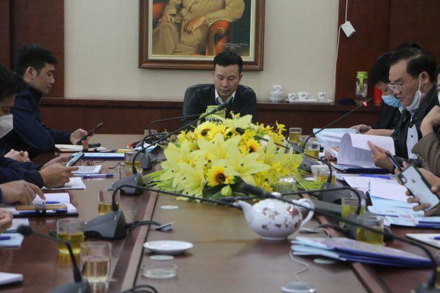 Phó tổng giám đốc Trung tâm Quy hoạch và Điều tra tài nguyên nước quốc gia Triệu Đức Huy chủ trì cuộc họp. 6a-630x420