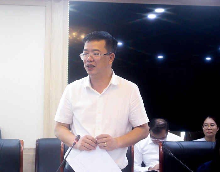 Cục trưởng Cục Quản lý tài nguyên nước Châu Trần Vĩnh báo cáo tại cuộc họp QHSD02