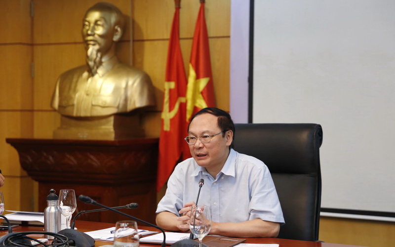 Thứ trưởng Bộ TN&MT Lê Công Thành phát biểu chỉ đạo tại cuộc họp Thư trương