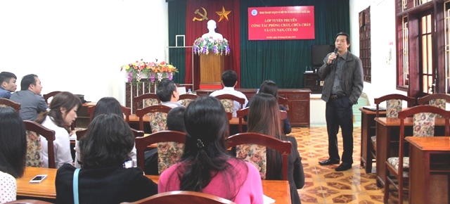 Đồng chí Trịnh Đình Duyên, Phó Chánh Văn phòng Trung tâm phát biểu khai mạc buổi tập huấn IMG_6897
