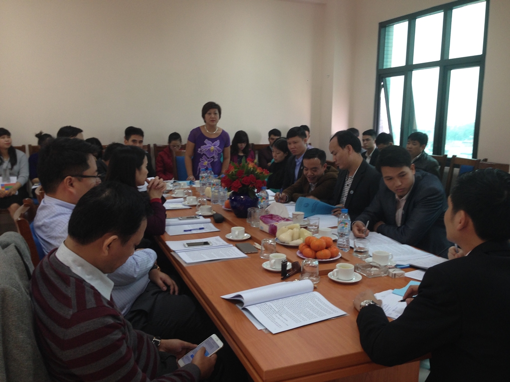 Bà Tống Thủy Nguyên - Trưởng phòng Kế hoạch - Tài chính phát biểu tại Hội nghị