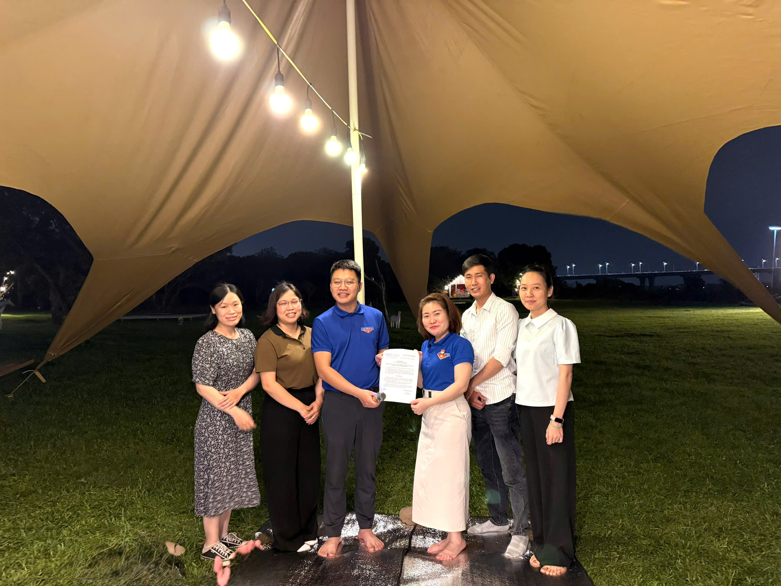 Ảnh trưởng thành Đoàn